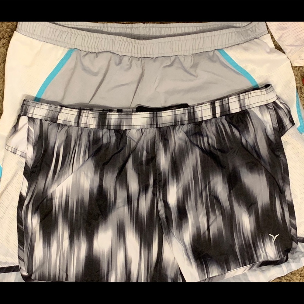 *SOLD* Old Navy Active Shorts - Size L